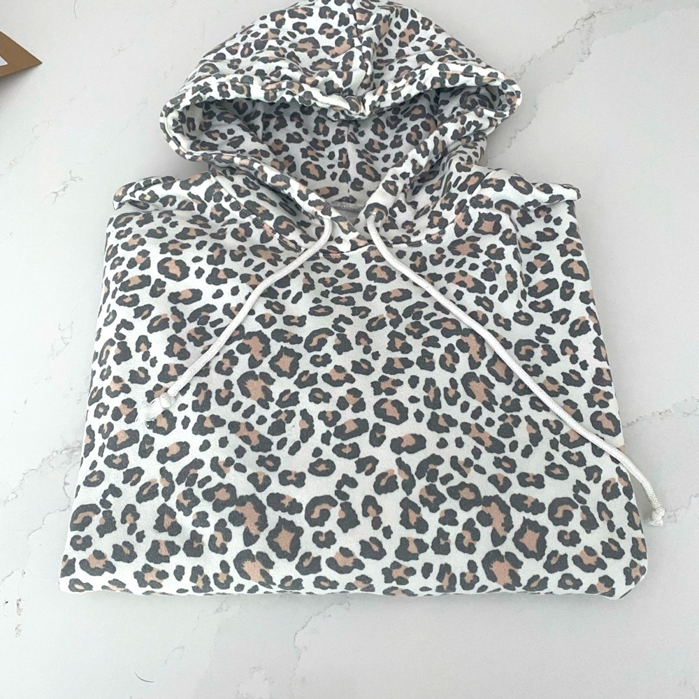 Soft Hooded Leopard sweatshirt
